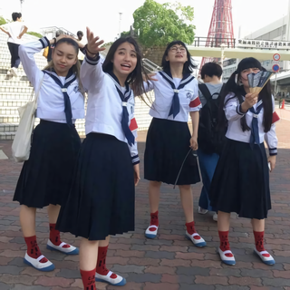 Atarashii Gakko computer wallpaper