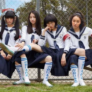 Atarashii Gakko computer wallpaper