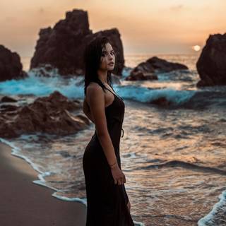 Girl at the beach wallpaper