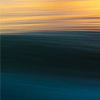 iPhone 8 gold wallpaper