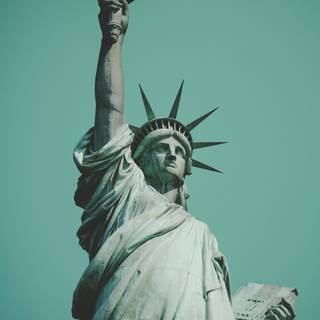 Statue of Liberty iPhone wallpaper