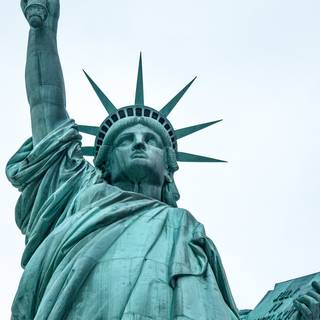 Statue of Liberty iPhone wallpaper