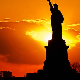Statue of Liberty iPhone wallpaper
