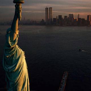 Statue of Liberty iPhone wallpaper