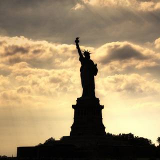 Statue of Liberty iPhone wallpaper