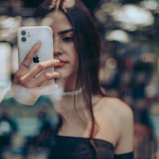 Phone selfie wallpaper