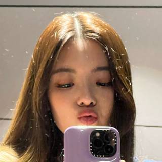 Phone selfie wallpaper