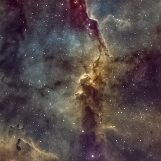 Pillars of Creation iPhone wallpaper