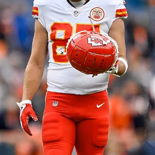 Travis Kelce iPhone wallpaper