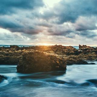 iPhone sea 4k wallpaper