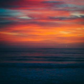 iPhone sea 4k wallpaper