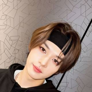 Lee Know SKZ wallpaper