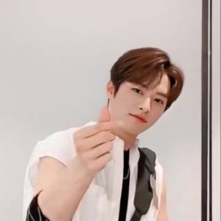 Lee Know SKZ wallpaper