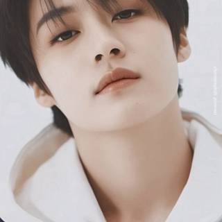 Lee Know SKZ wallpaper