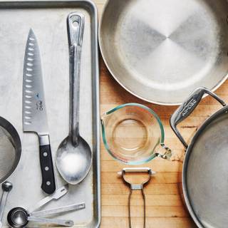 Kitchen tools wallpaper