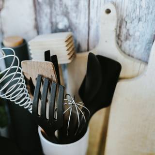 Kitchen tools wallpaper