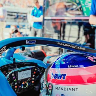 Alpine F1 iPhone wallpaper