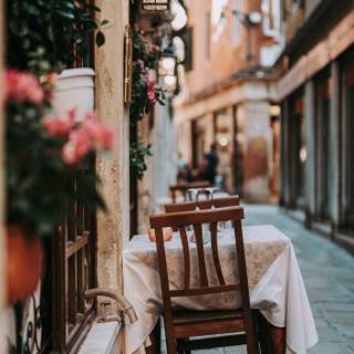 Italian cafe wallpaper