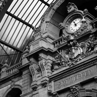 Black and white building wallpaper