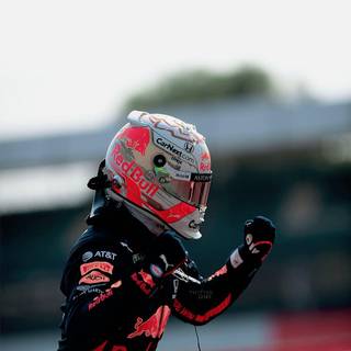 2024 Max Verstappen 4k iPhone wallpaper