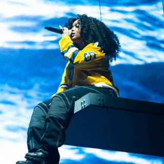 SZA iPhone wallpaper