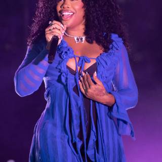 SZA iPhone wallpaper