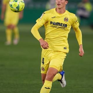 Pau Torres wallpaper