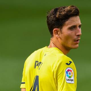 Pau Torres wallpaper