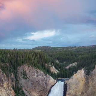 Yellowstone iPhone wallpaper