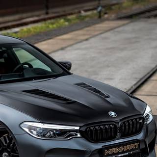 BMW iPhone 13 wallpaper
