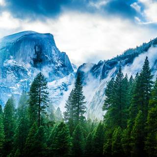 Foggy mountain 4k wallpaper