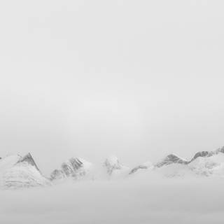 Foggy mountain 4k wallpaper