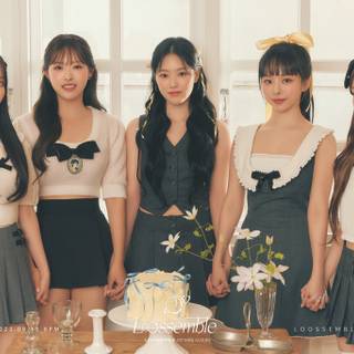 Loossemble wallpaper