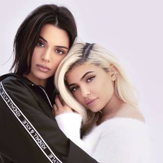 Kendall and Kylie wallpaper