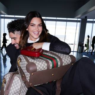 Kendall and Kylie wallpaper