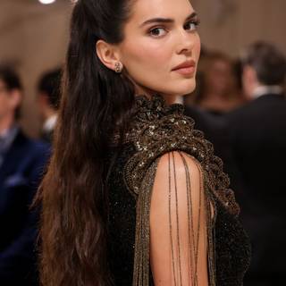 Kendall and Kylie wallpaper