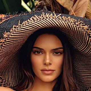 Kendall and Kylie wallpaper