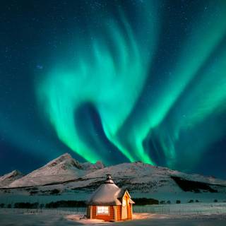 iPhone northern lights wallpaper