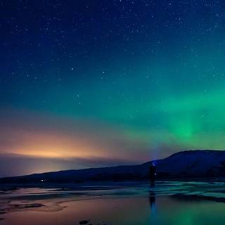 iPhone northern lights wallpaper