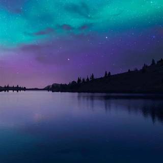 iPhone northern lights wallpaper