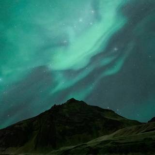 iPhone northern lights wallpaper