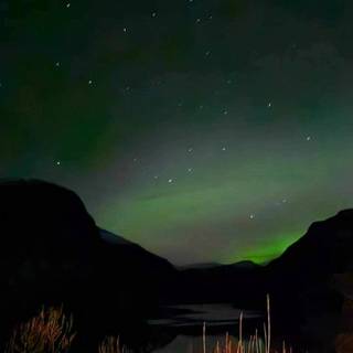 iPhone northern lights wallpaper