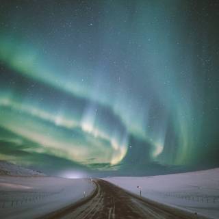 iPhone northern lights wallpaper