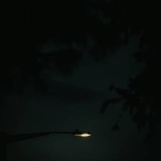 Street light iPhone wallpaper