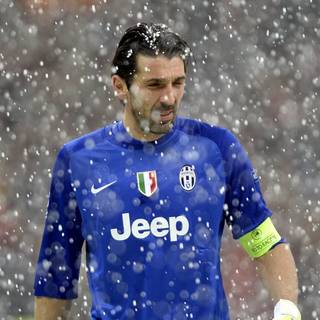 Goalkeeper iPhone wallpaper