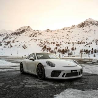 Porsche GT3RS iPhone wallpaper