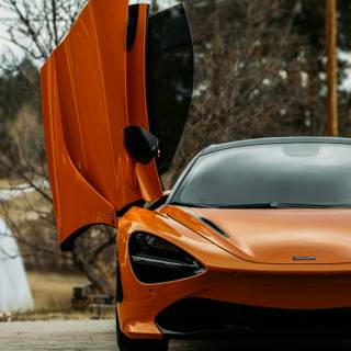 McLaren 720s iPhone wallpaper