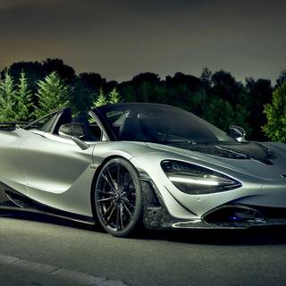 McLaren 720s iPhone wallpaper