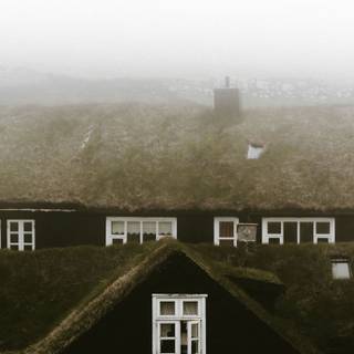 Black house iPhone wallpaper