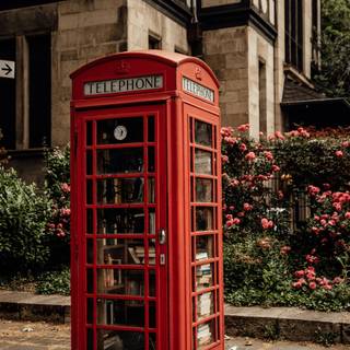 Red phone box wallpaper